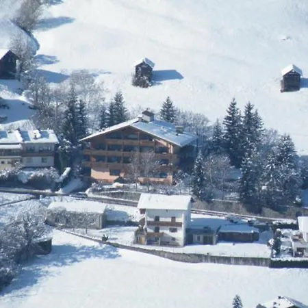Weiratherhof 3*