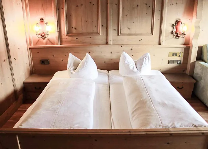 Weiratherhof Szálloda 3*